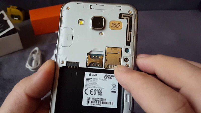 Remover Cartão SD - Galaxy J5